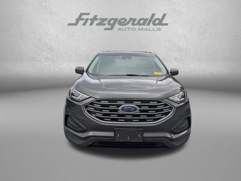 Used 2020 Ford Edge SE FWD image 2
