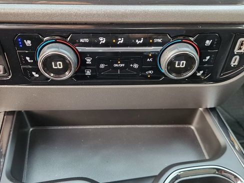 Used 2025 Chevrolet Silverado 1500 ZR2 AWD/4WD image 18