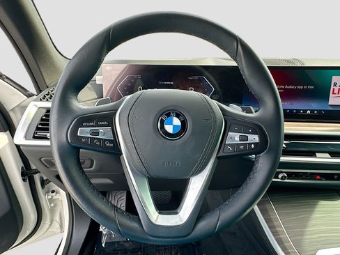 Used 2025 BMW X5 sDrive40i w/ Parking Assistance Package RWD image 11