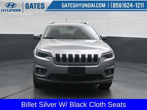 Used 2019 Jeep Cherokee Latitude w/ Popular Appearance Group image 5