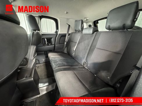 Used 2011 Toyota FJ Cruiser 4WD w/ Upgrade Pkg image 19