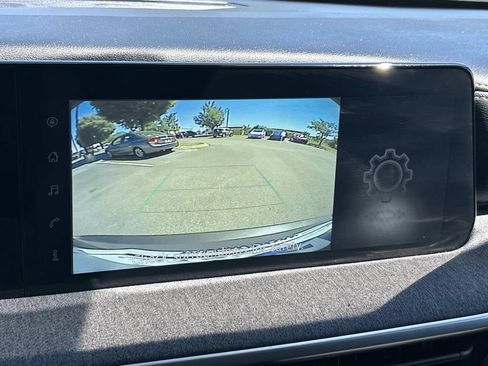Used 2025 Nissan Kicks SV FWD image 25