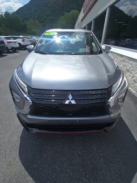 Used 2024 Mitsubishi Eclipse Cross SEL AWD/4WD image 2
