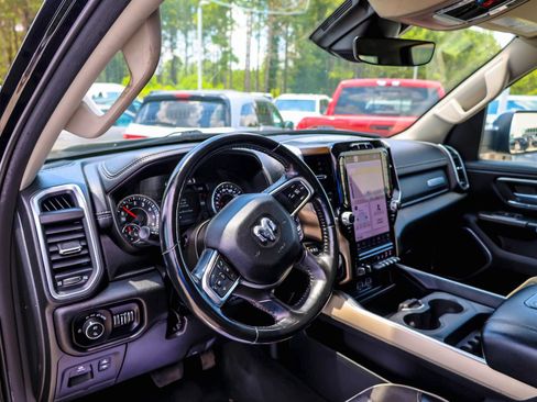 Used 2022 RAM 1500 Laramie RWD image 12