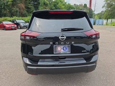 Certified 2026 Nissan Rogue SV AWD/4WD image 24