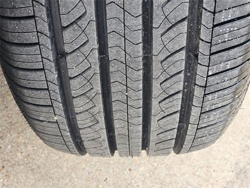 Used 2023 Toyota RAV4 XLE Premium image 11