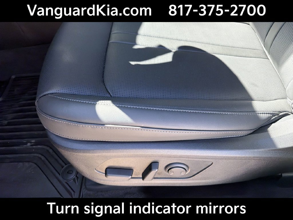 Used 2026 Kia Sorento S w/ S Panoramic Sunroof Package FWD image 16