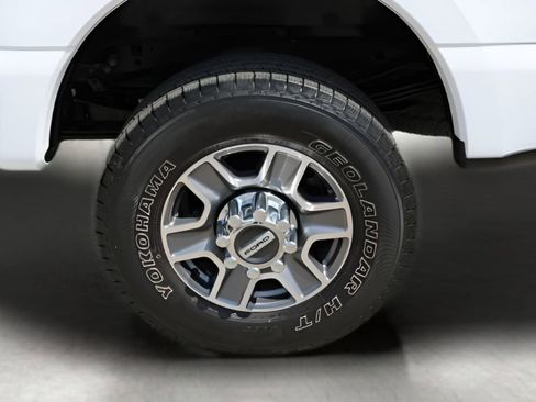 Used 2023 Ford F350 Lariat AWD/4WD image 9