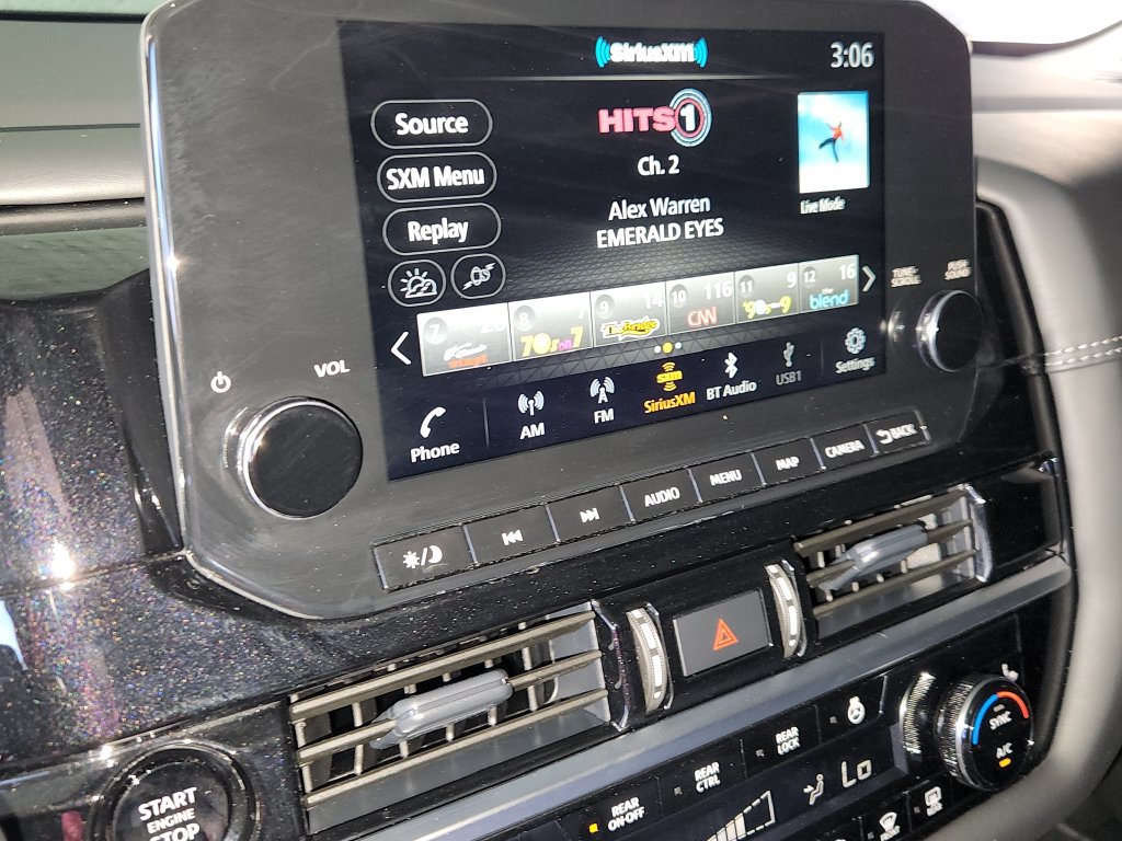 Used 2025 Nissan Pathfinder Platinum w/ Cargo Package FWD image 38