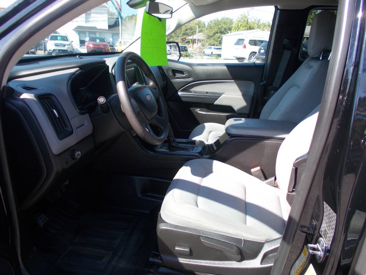 Used 2019 Chevrolet Colorado W/T RWD image 5
