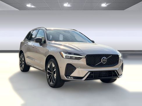 New 2026 Volvo XC60 B5 Plus w/ Protection Package Premier image 7
