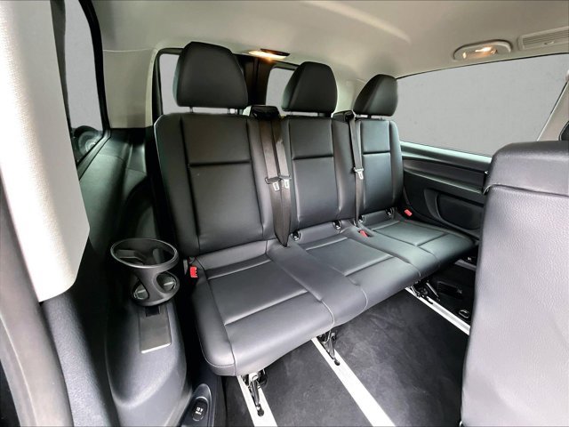 Used 2018 Mercedes-Benz Metris Passenger image 29