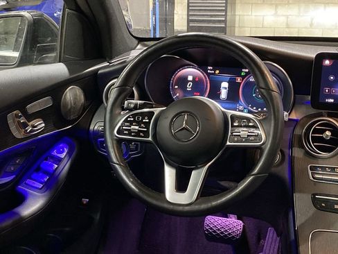 Used 2021 Mercedes-Benz GLC 300 4MATIC w/ Multimedia Package image 3