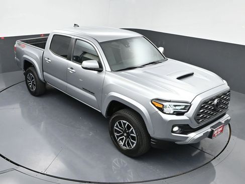 Certified 2023 Toyota Tacoma TRD Sport image 38