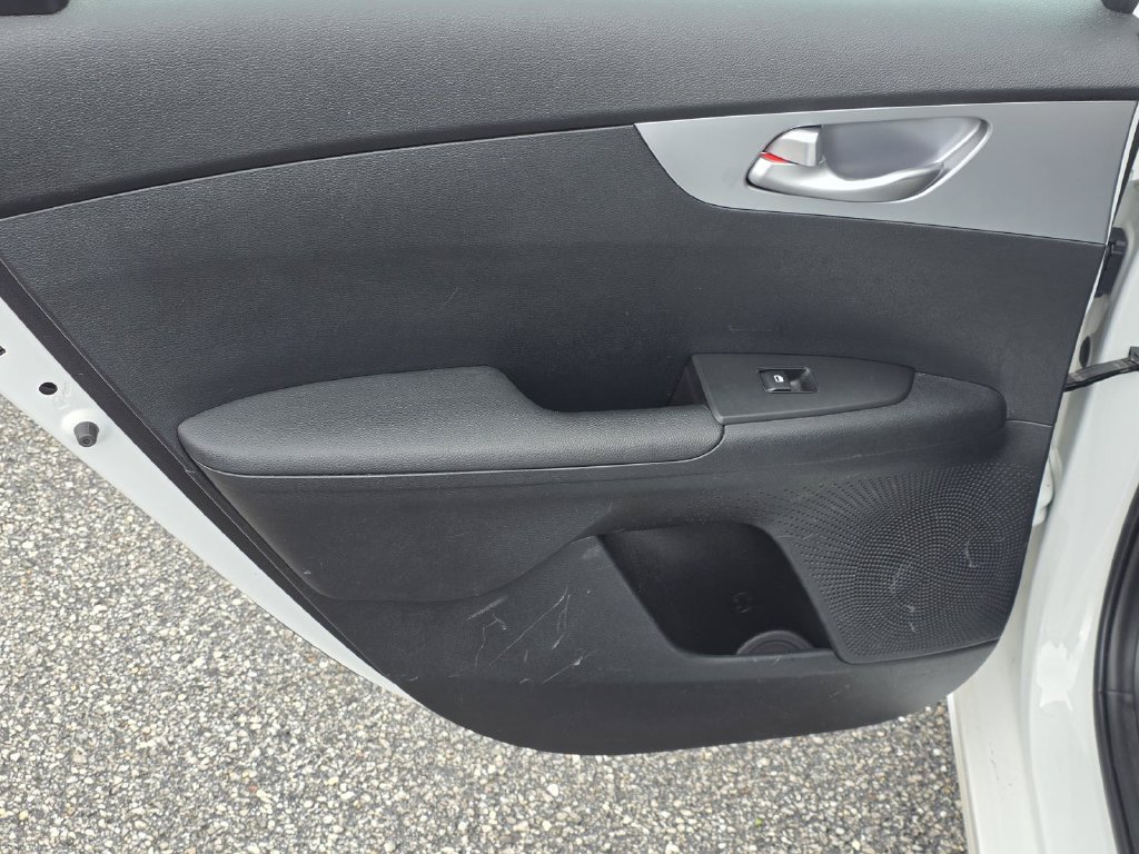 Used 2022 Kia Forte Sedan FWD image 25