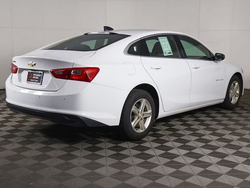 Used 2024 Chevrolet Malibu LS w/ Driver Confidence Package FWD image 8