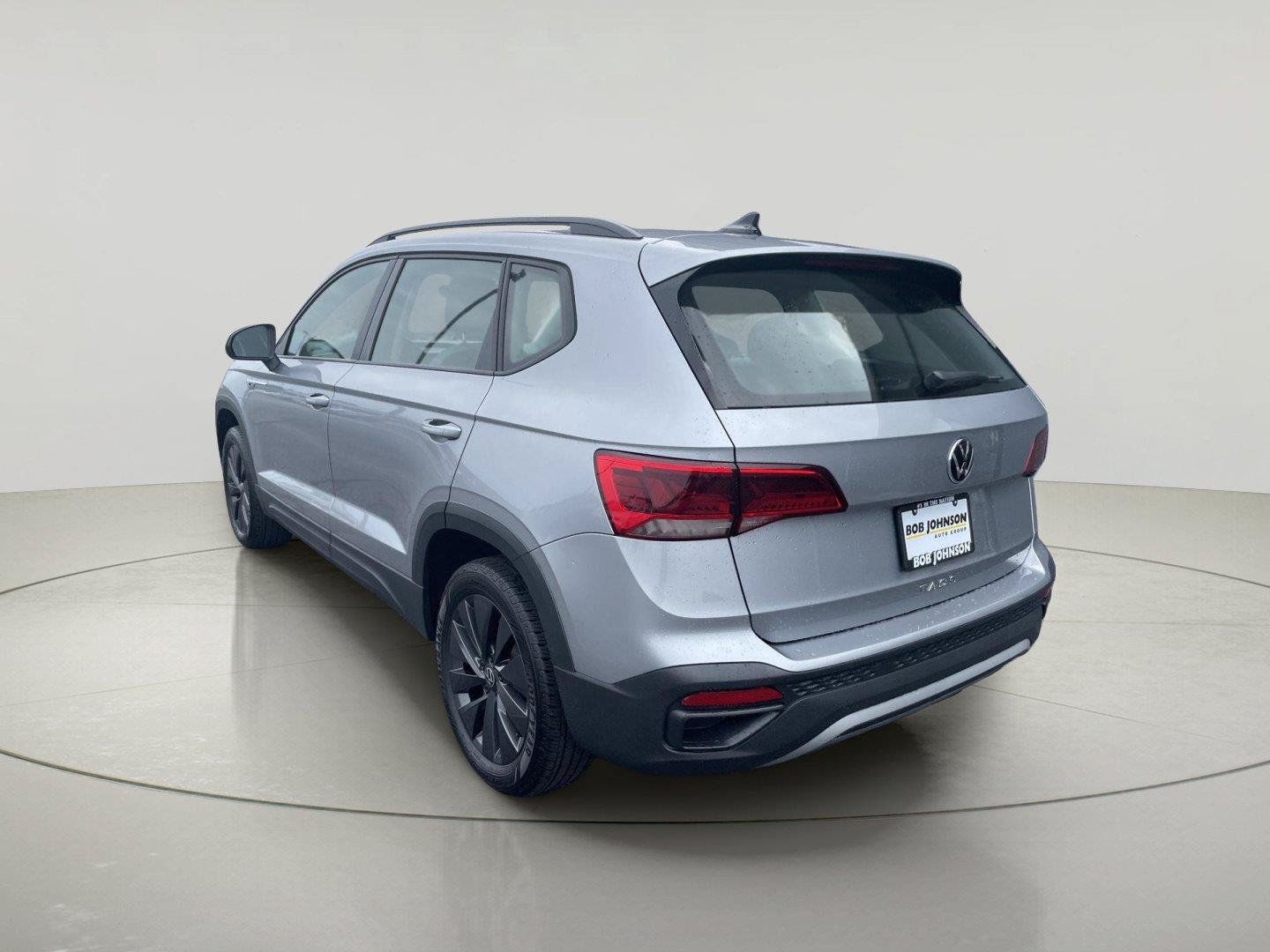 Used 2023 Volkswagen Taos S FWD image 5