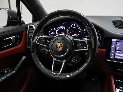 Certified 2021 Porsche Cayenne GTS AWD/4WD image 34