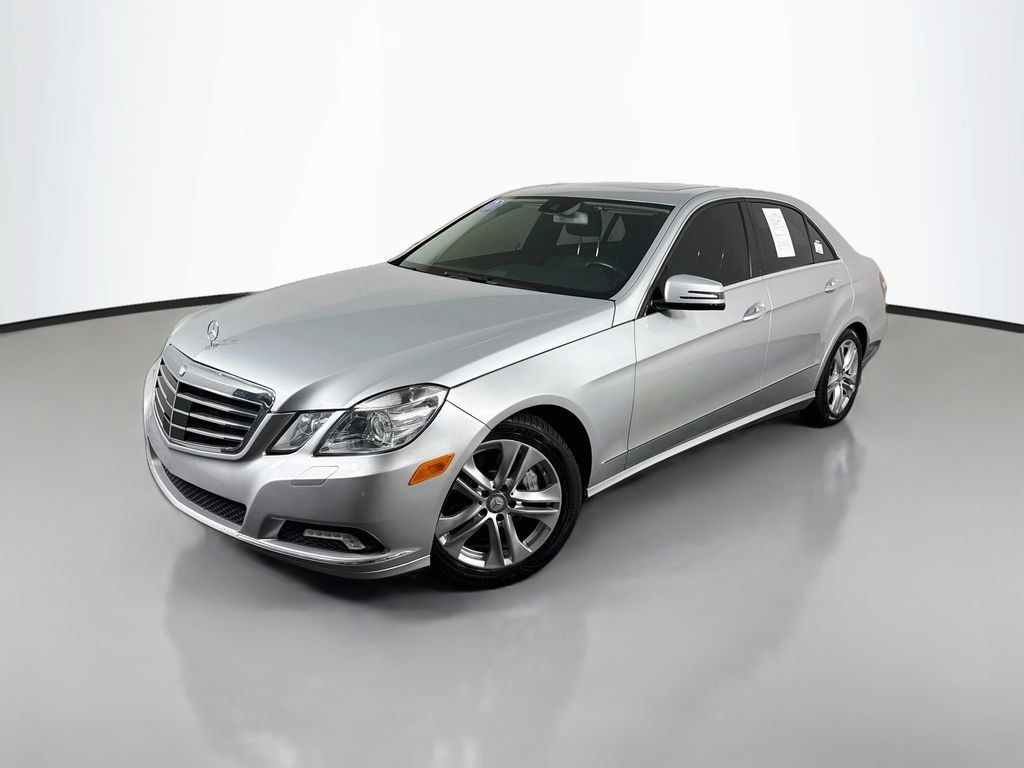 Used 2010 Mercedes-Benz E 550 Sedan image 1