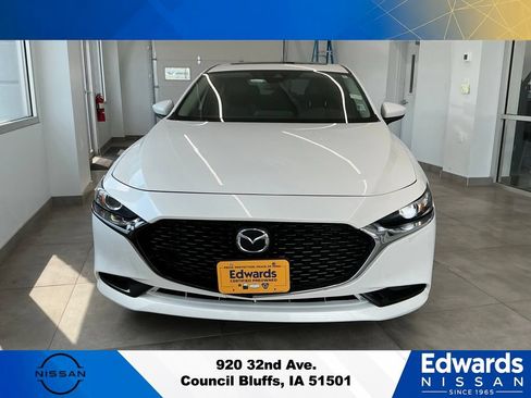 Used 2023 MAZDA MAZDA3 s FWD image 3