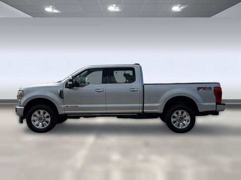 Certified 2021 Ford F250 Platinum w/ FX4 Off-Road Package AWD/4WD image 2