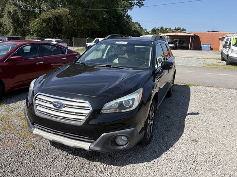 Used 2015 Subaru Outback 2.5i Limited AWD/4WD image 4