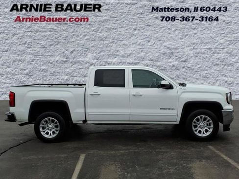 Used 2018 GMC Sierra 1500 SLE w/ SLE Value Package image 4