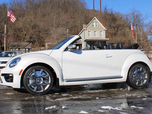 Used 2014 Volkswagen Beetle TDI image 5