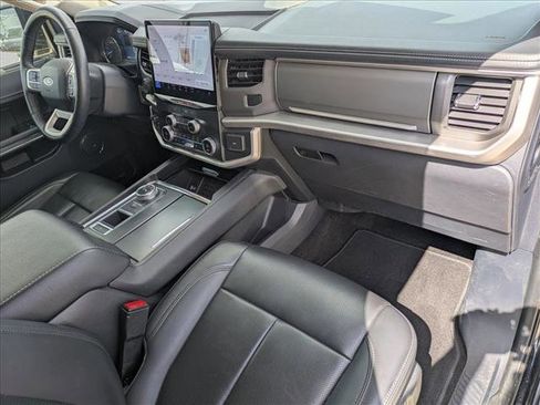 Used 2022 Ford Expedition XLT RWD image 22