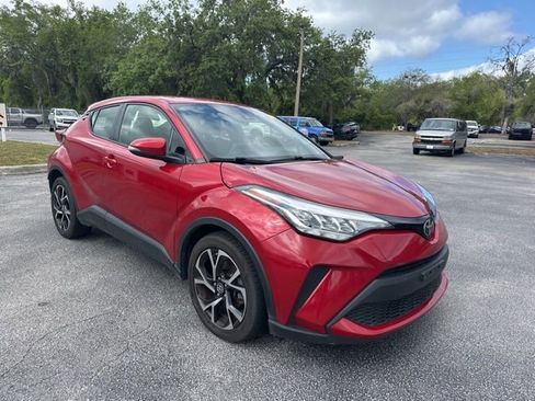 Used 2020 Toyota C-HR XLE FWD image 7