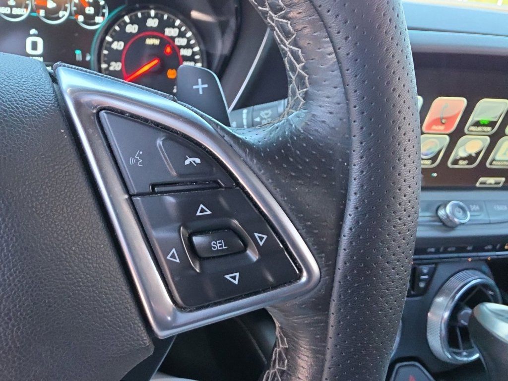Used 2016 Chevrolet Camaro SS RWD image 17