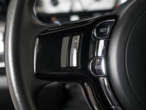 Used 2020 Rolls-Royce Dawn image 41