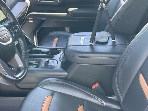 Used 2025 GMC Sierra 2500 AT4 AWD/4WD image 37