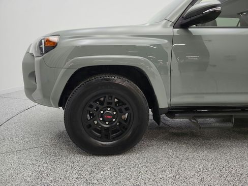 Used 2022 Toyota 4Runner TRD Off-Road Premium image 22