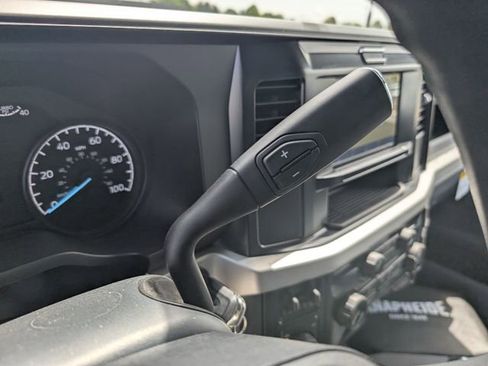 New 2026 Ford F550 4x4 Crew Cab image 24