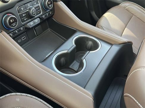 Used 2023 Chevrolet Tahoe High Country image 32