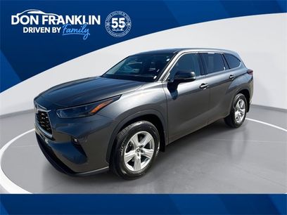Used 2022 Toyota Highlander LE