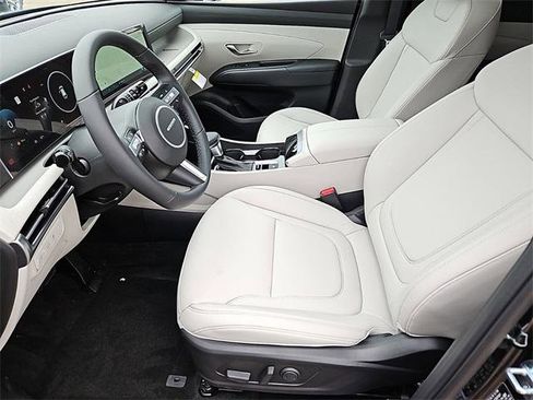New 2025 Hyundai Tucson SEL image 10