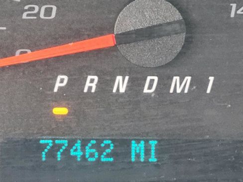 Used 2016 Chevrolet Express 2500 image 20