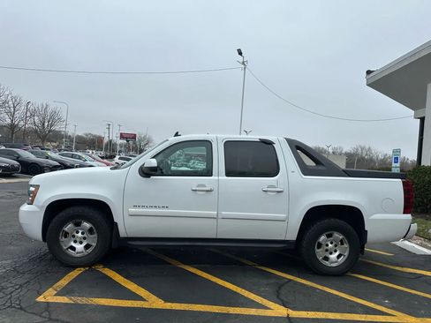 Used 2007 Chevrolet Avalanche LT w/ LT Preferred Equipment Group image 4
