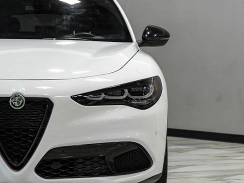 Used 2024 Alfa Romeo Stelvio Veloce AWD/4WD image 49