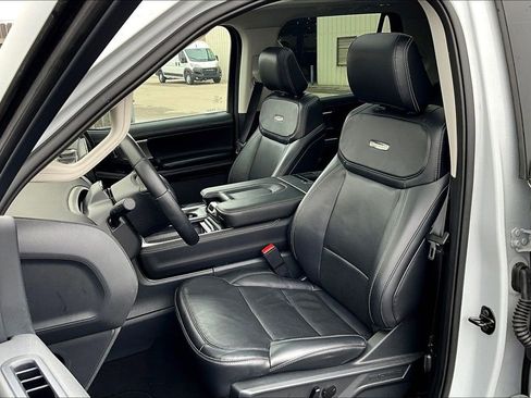 Used 2025 Ford Expedition Platinum AWD/4WD image 26