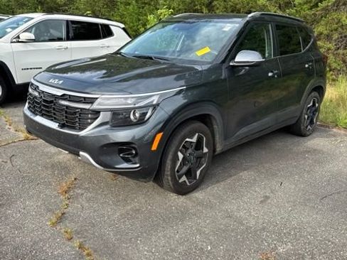 Used 2025 Kia Seltos S FWD image 2