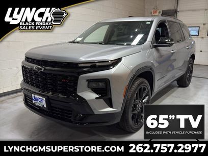 Used 2025 Chevrolet Traverse RS