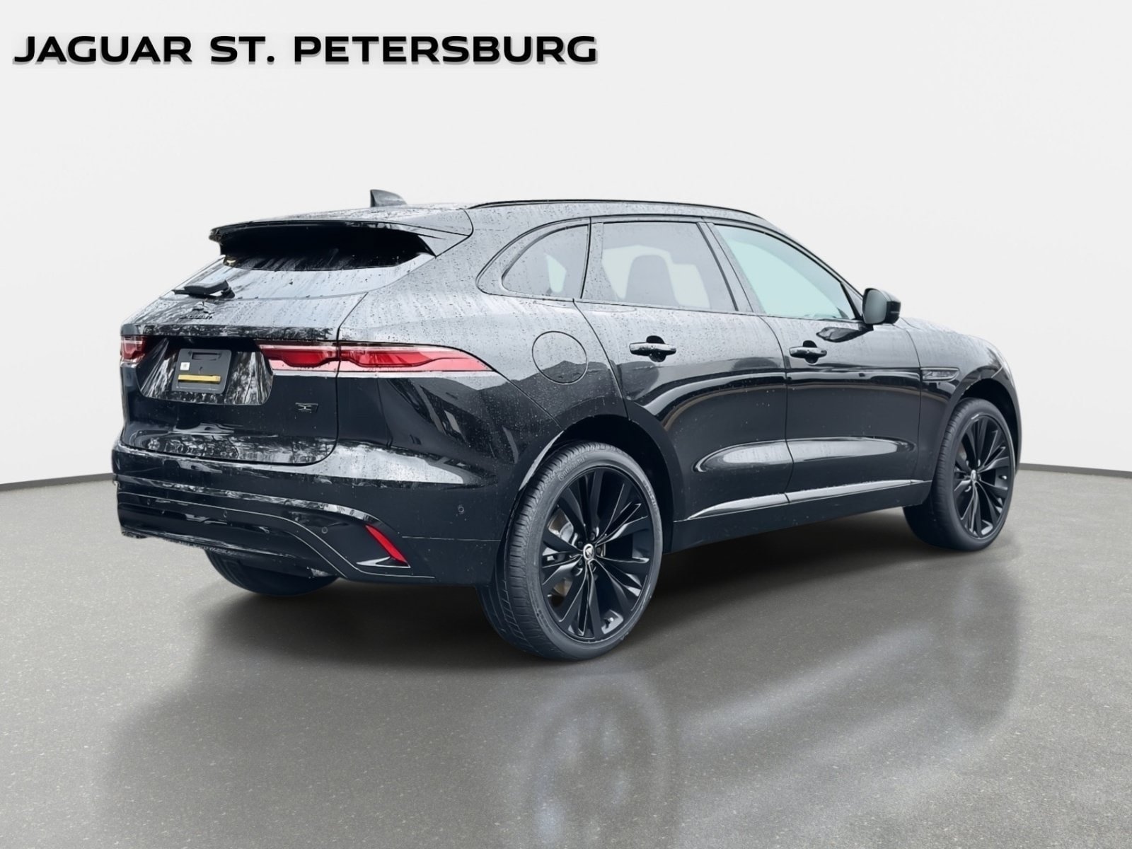 Used 2026 Jaguar F-PACE R-Dynamic S AWD/4WD image 4