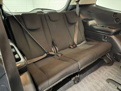 Used 2019 Subaru Ascent Premium image 18