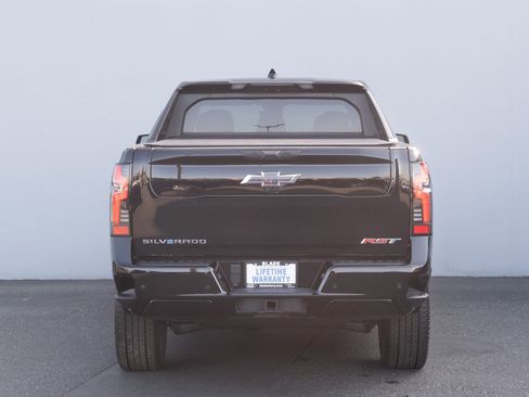 New 2024 Chevrolet Silverado EV RST image 27