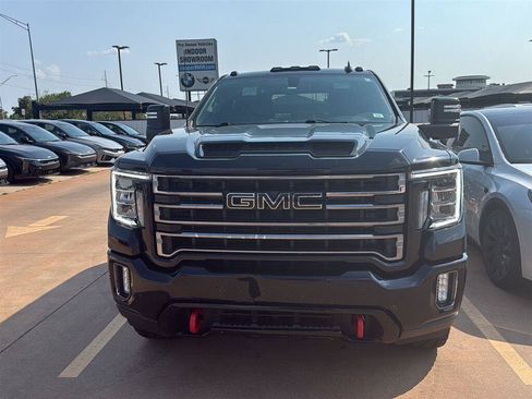 Used 2023 GMC Sierra 2500 AT4 AWD/4WD image 9