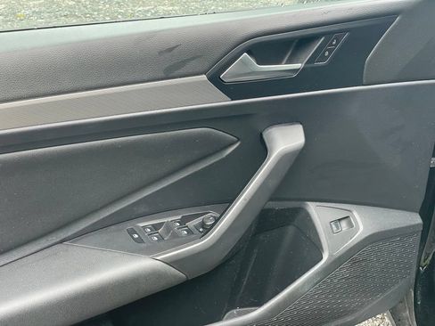 Used 2019 Volkswagen Jetta SE FWD image 10