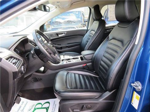 Used 2024 Ford Edge SEL AWD/4WD image 3